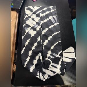 Victoria's Secret Black and White Tie-Dye Leggings